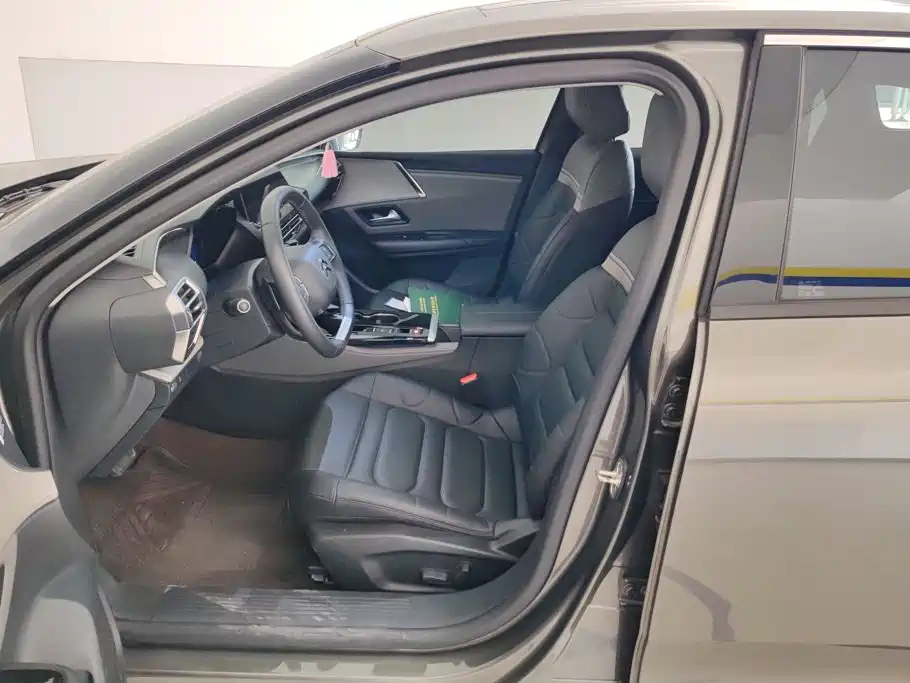 Photo 9 - Citroën Versailles C5 X