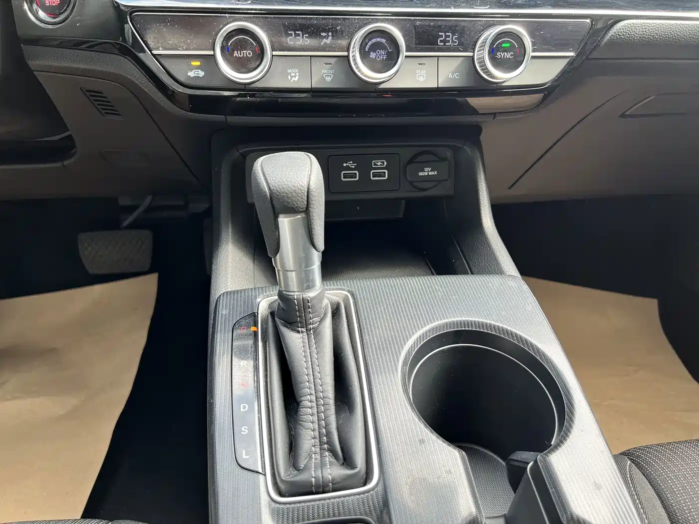 Фото 15 - Honda Civic