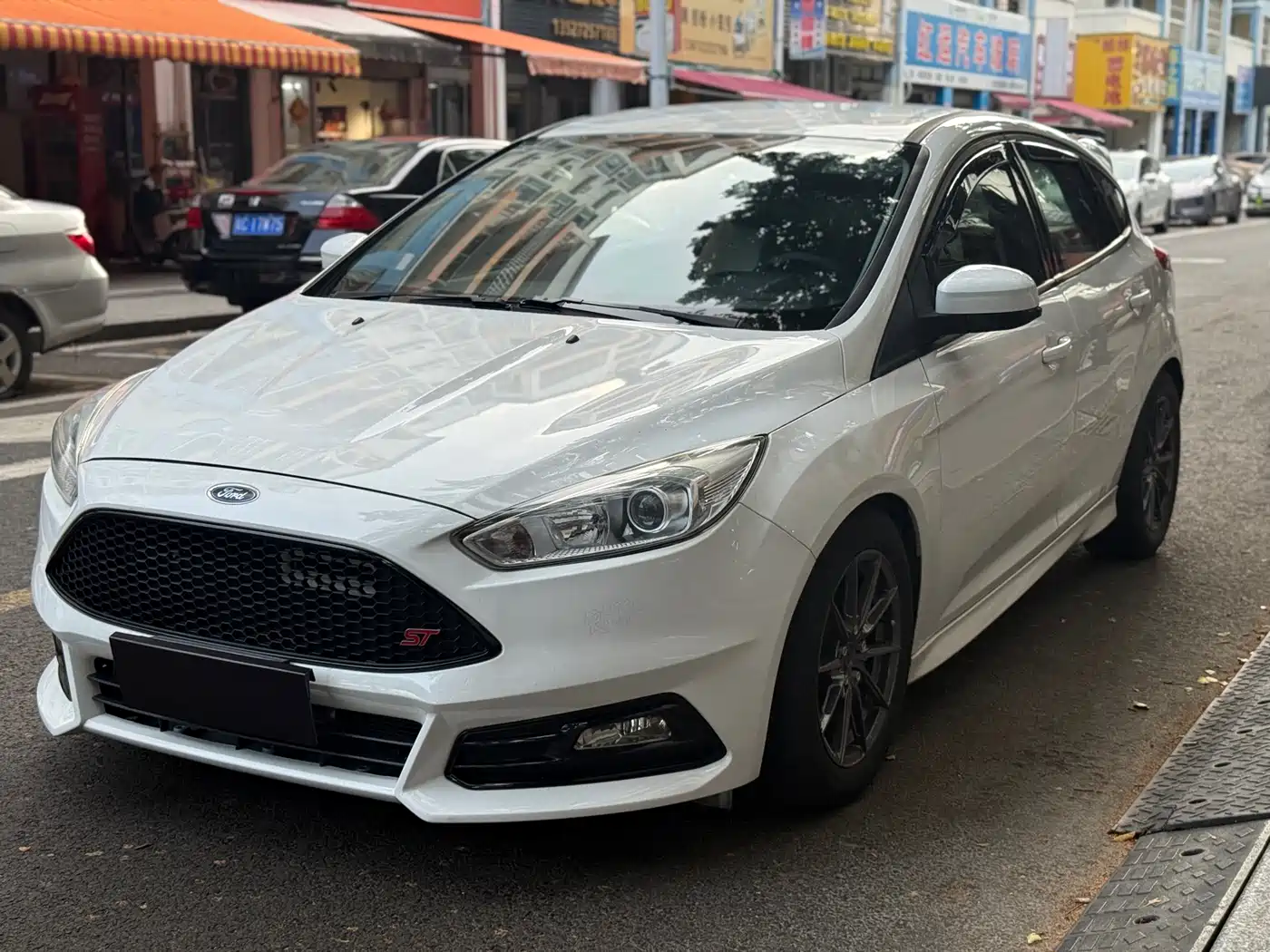 Ford Focus 2018 2018 Hatchback Classic 1.6L Automatic Comfort Smart Edition