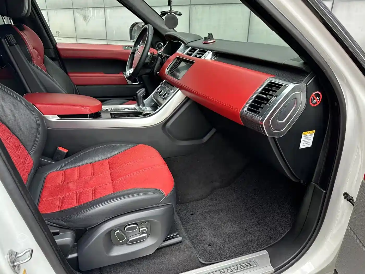 Land Rover Range Rover Sport 2014 5.0 SC V8 Dynamic Genesis Edition фото 8