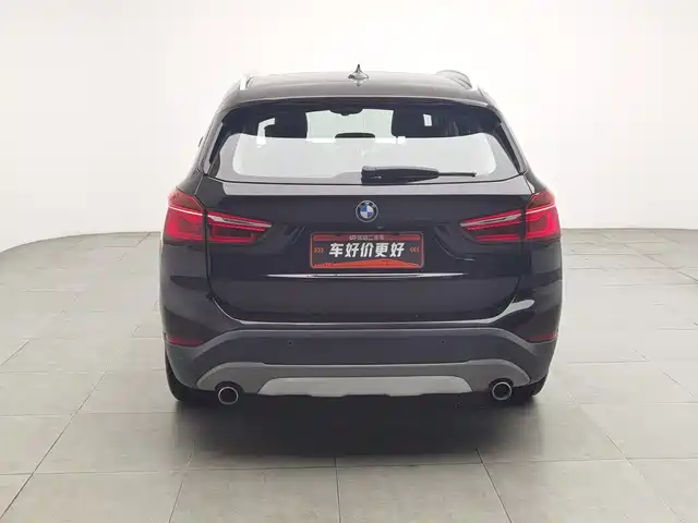 BMW X1 2018 xDrive20Li Premium Model — фото 4