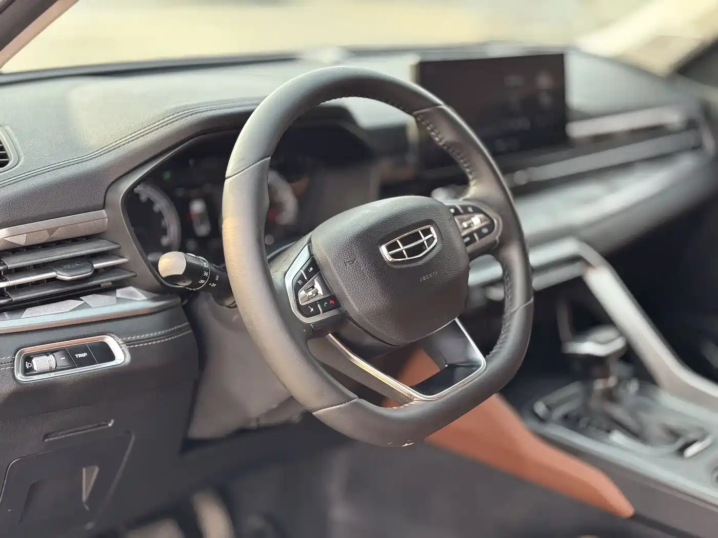 GEELY AUTOMOBILE VISION X6