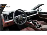 Photo 6 - Porsche Cayenne