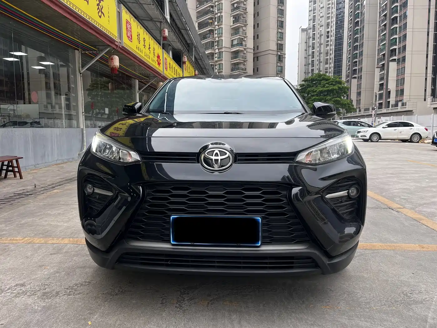 Toyota Wildlander 2022 Facelift 2.0L CVT 2WD Leading Edition фото 2