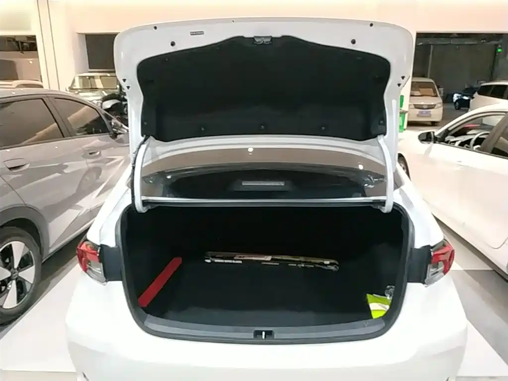 Toyota Corolla 2021 TNGA 1.5L CVT Elite Edition фото 19
