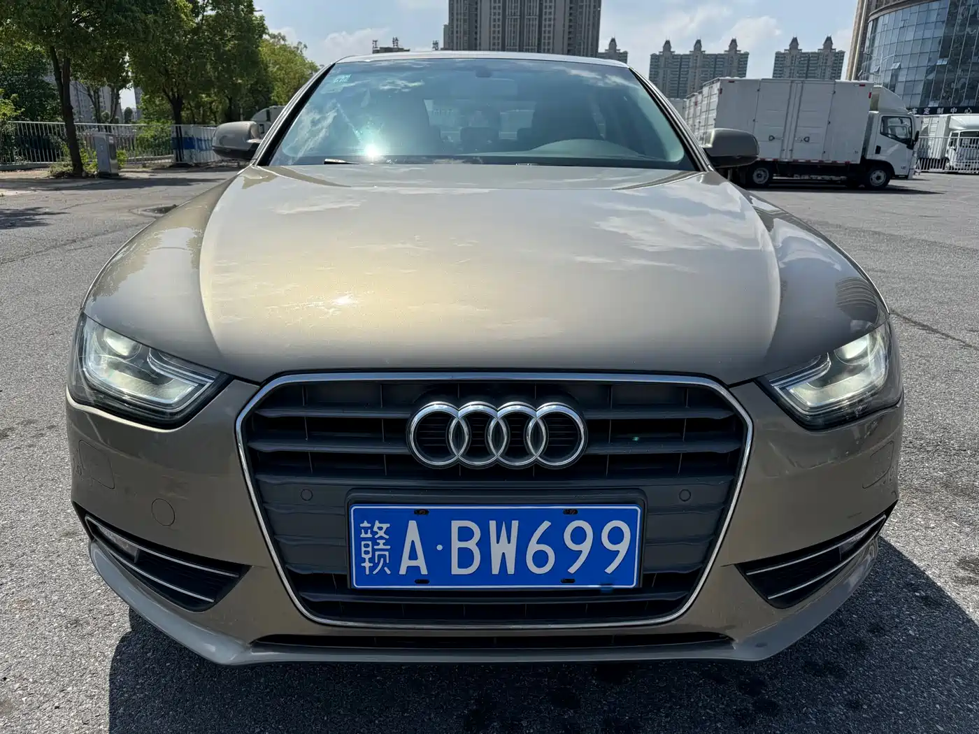 Audi A4L 2013 35 TFSI Automatic Standard фото 2