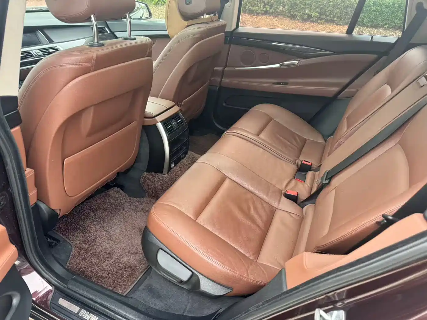 BMW 5 Series GT 2015 528i Luxury фото 13