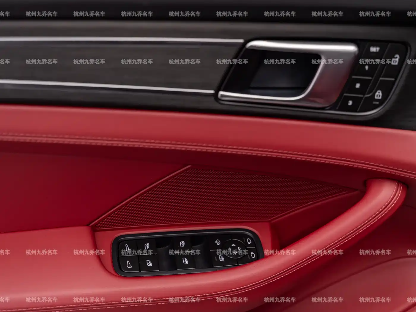 Porsche Panamera 2023 Facelift Panamera 2.9T Platinum Edition фото 27