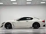 صورة 3 - Maserati GranTurismo