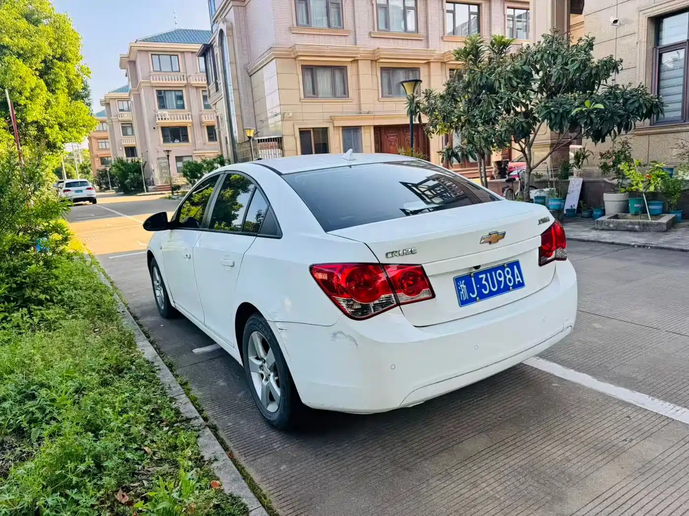 Chevrolet Cruze 2013 Model 1.8L SE AT фото 4