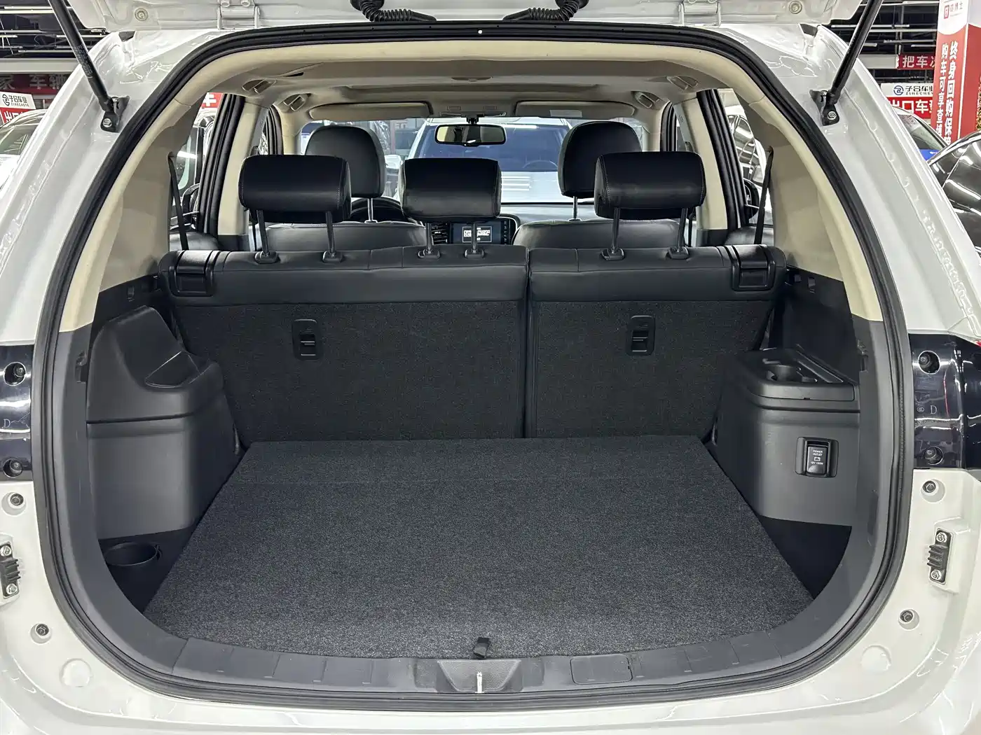 Mitsubishi Outlander 2021 2.0L FWD Comfort Edition 5-seater фото 15