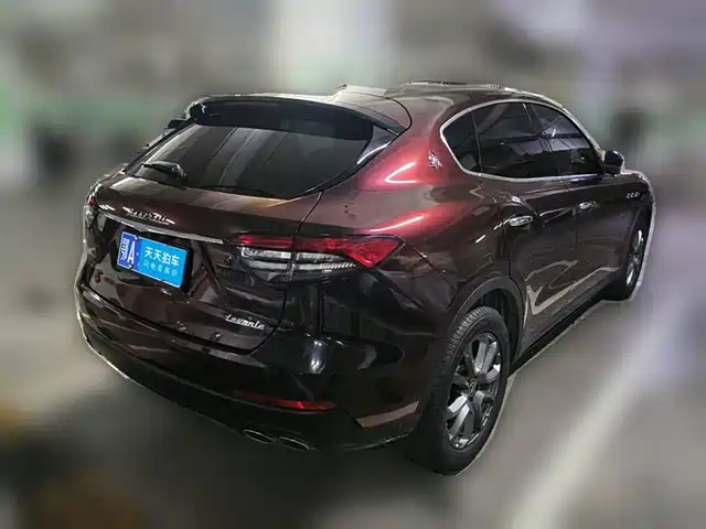 Maserati Levante 2021 3.0T Standard Edition — фото 2