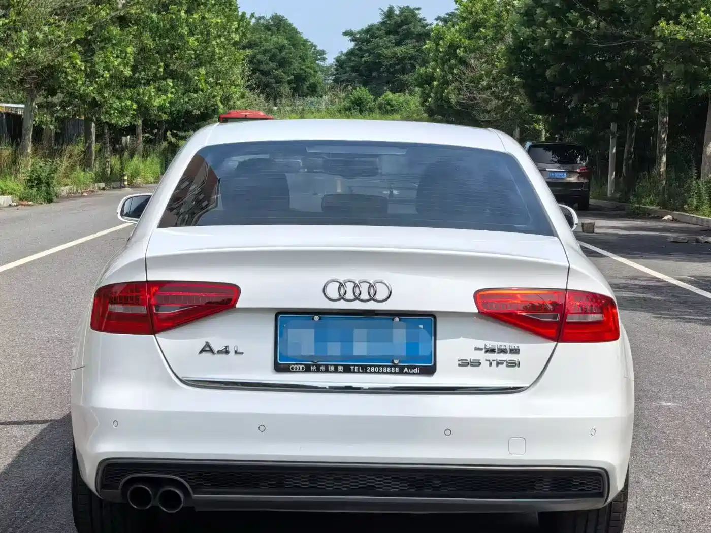 Фото 4 - Audi A4L
