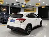 Фото 4 - Honda Vezel