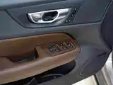 Фото 9 - Volvo S60