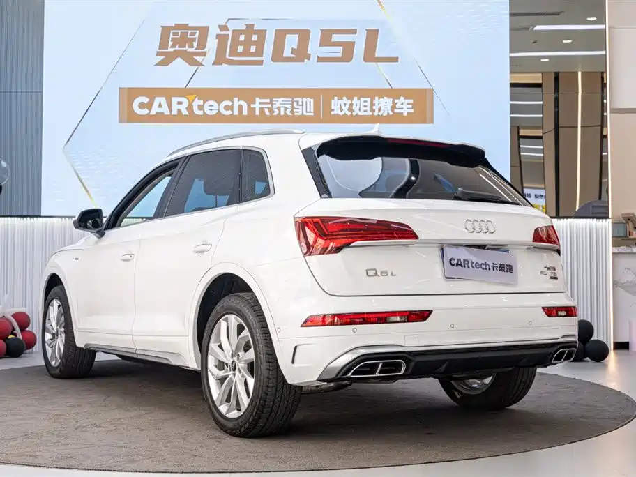 Audi Q5L 2022 40T Luxury Dynamic фото 12
