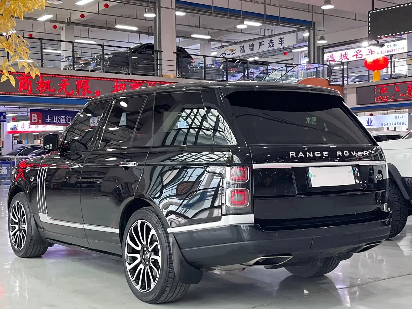 Фото 8 - Land Rover Range Rover