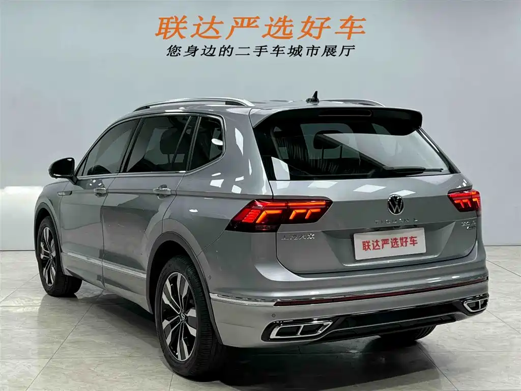 Volkswagen Tiguan L 2022 380TSI Automatic 4WD R-Line Flagship 7-Seater фото 25