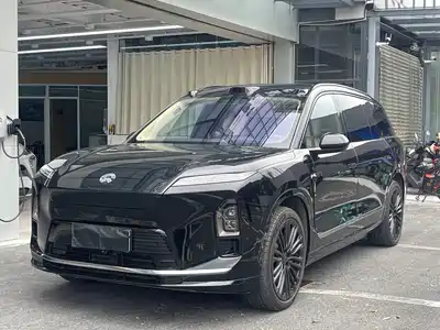 NIO ES8