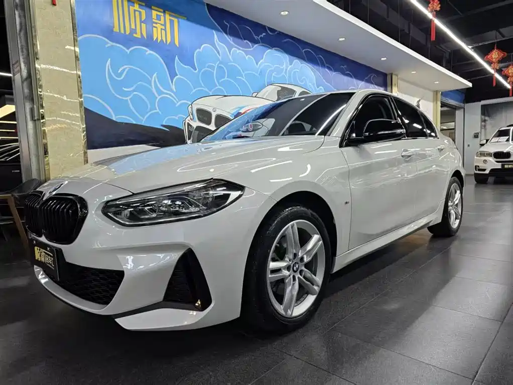 BMW 1 Series 2021 120i M Sport Shadow Edition