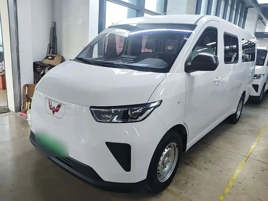 Wuling Motors Wuling Yangguang 2024 — пригон из Китая