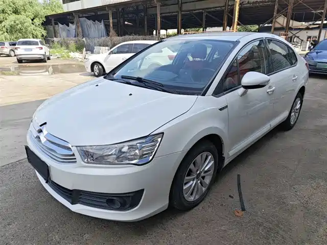  Citroën C-Quatre 2016 Classic Sedan 1.6L Manual Premium