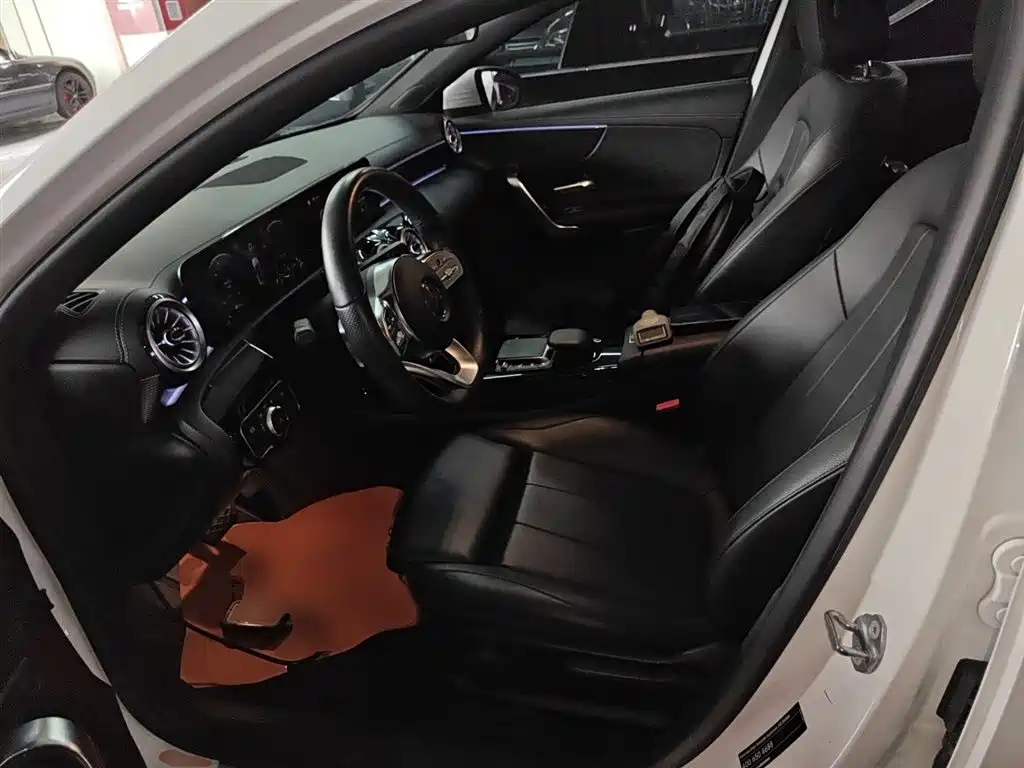 Mercedes-Benz A-Class 2022 Facelift A 200 L Sport Sedan Dynamic фото 15