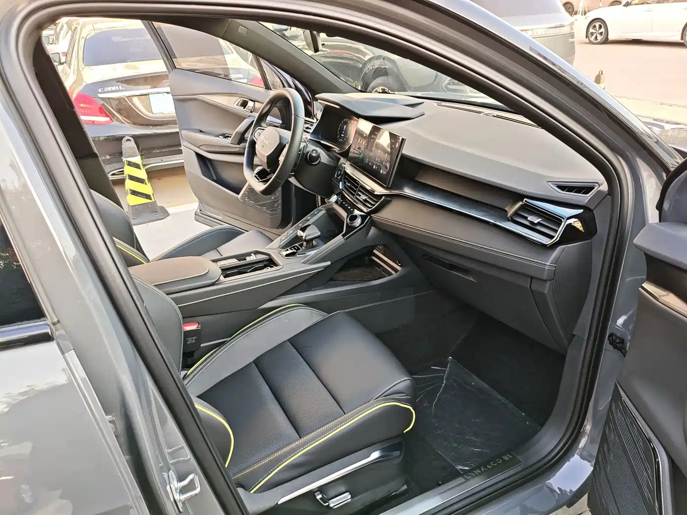 Lynk & Co 06 2024 2023 Remix 1.5T Power Halo