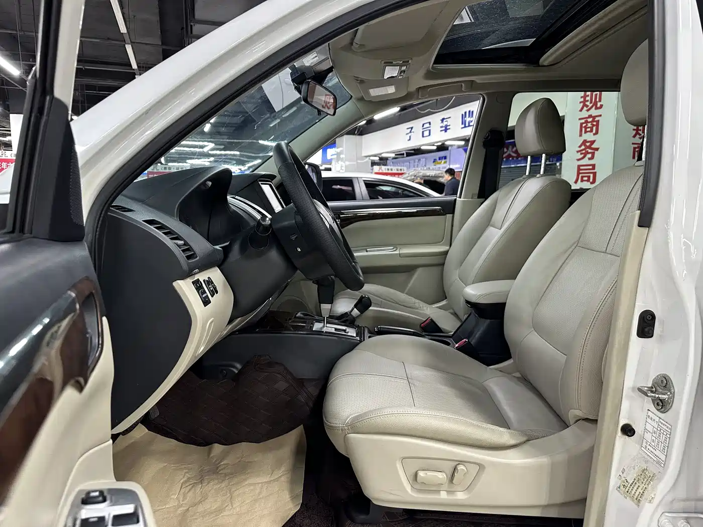 Mitsubishi Pajero Sport 2013 3.0L Automatic 4WD Flagship фото 29