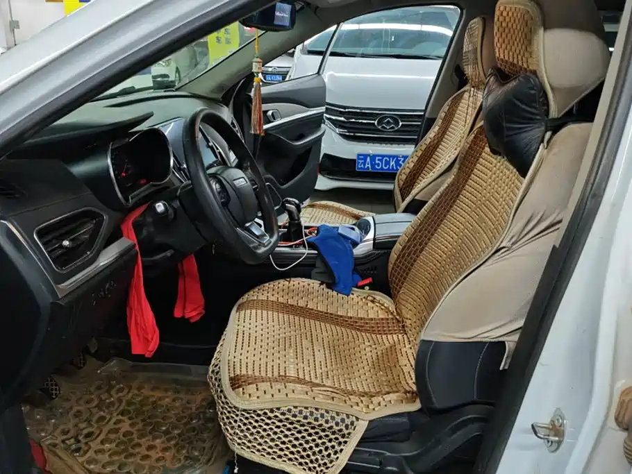 Jetour X70M 2020 2020 1.5T DCT Premium Companion 7-seater