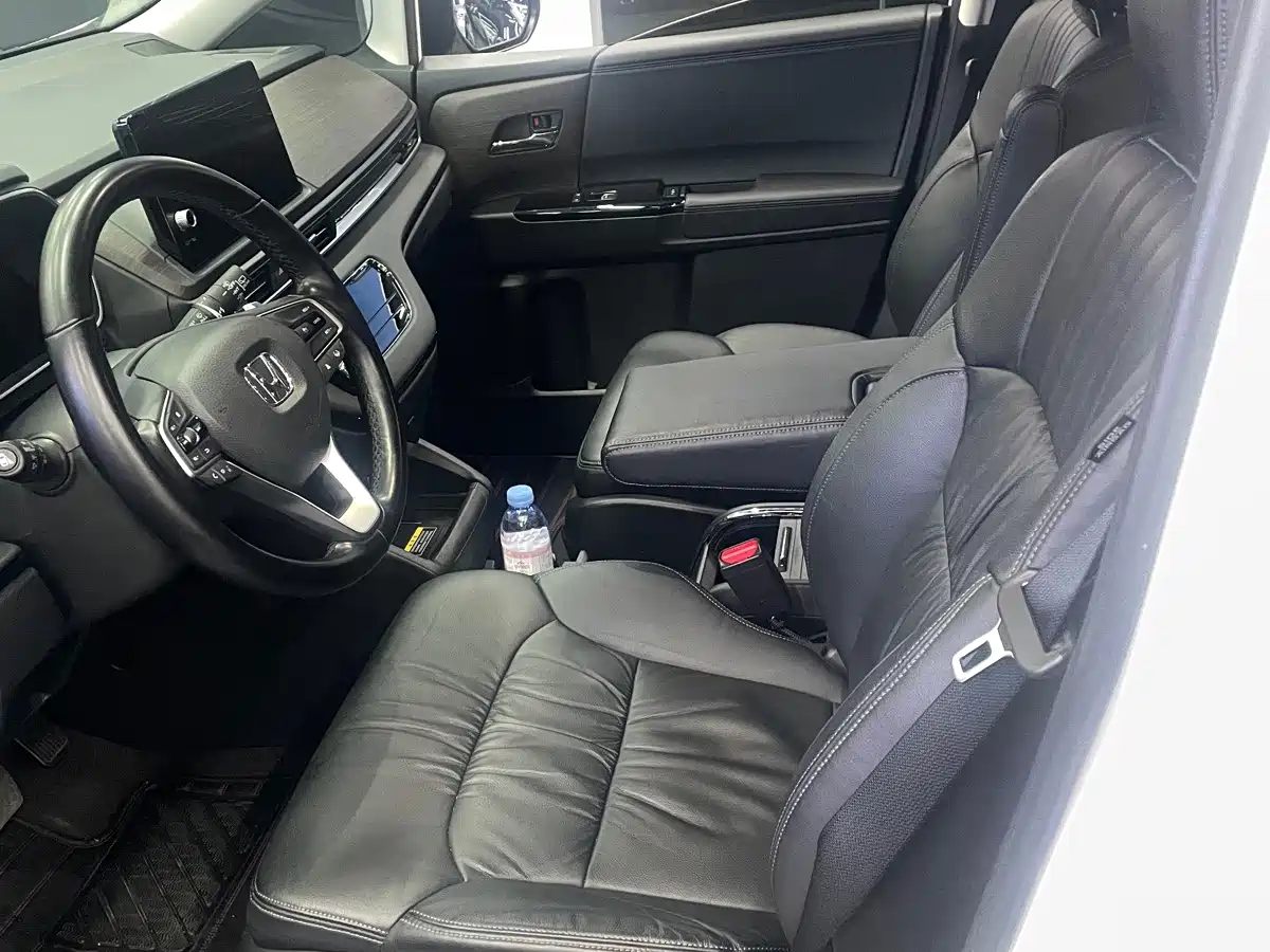 Фото 6 - Honda Odyssey