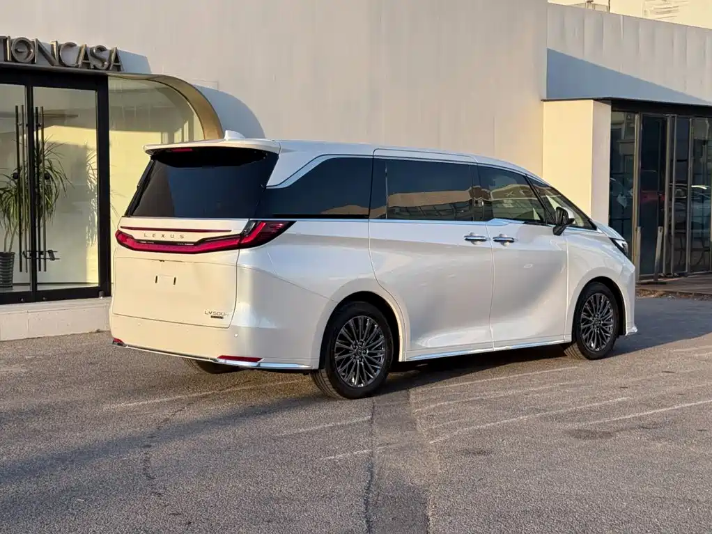 Lexus LM 2025 2025 Model 500h Six-Seater Prestige Edition