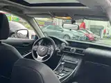 Фото 6 - Lexus IS