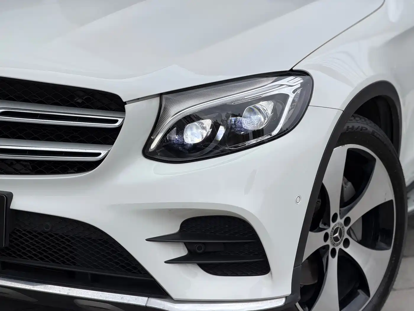 Mercedes-Benz GLC 2018 GLC 300 4MATIC Dynamic фото 3