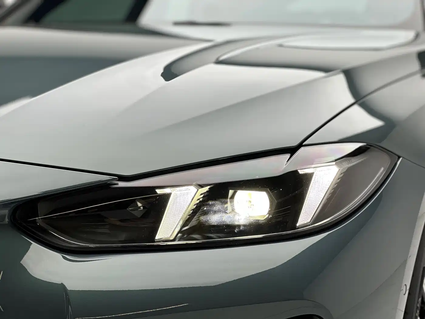 BMW 4-SERIES