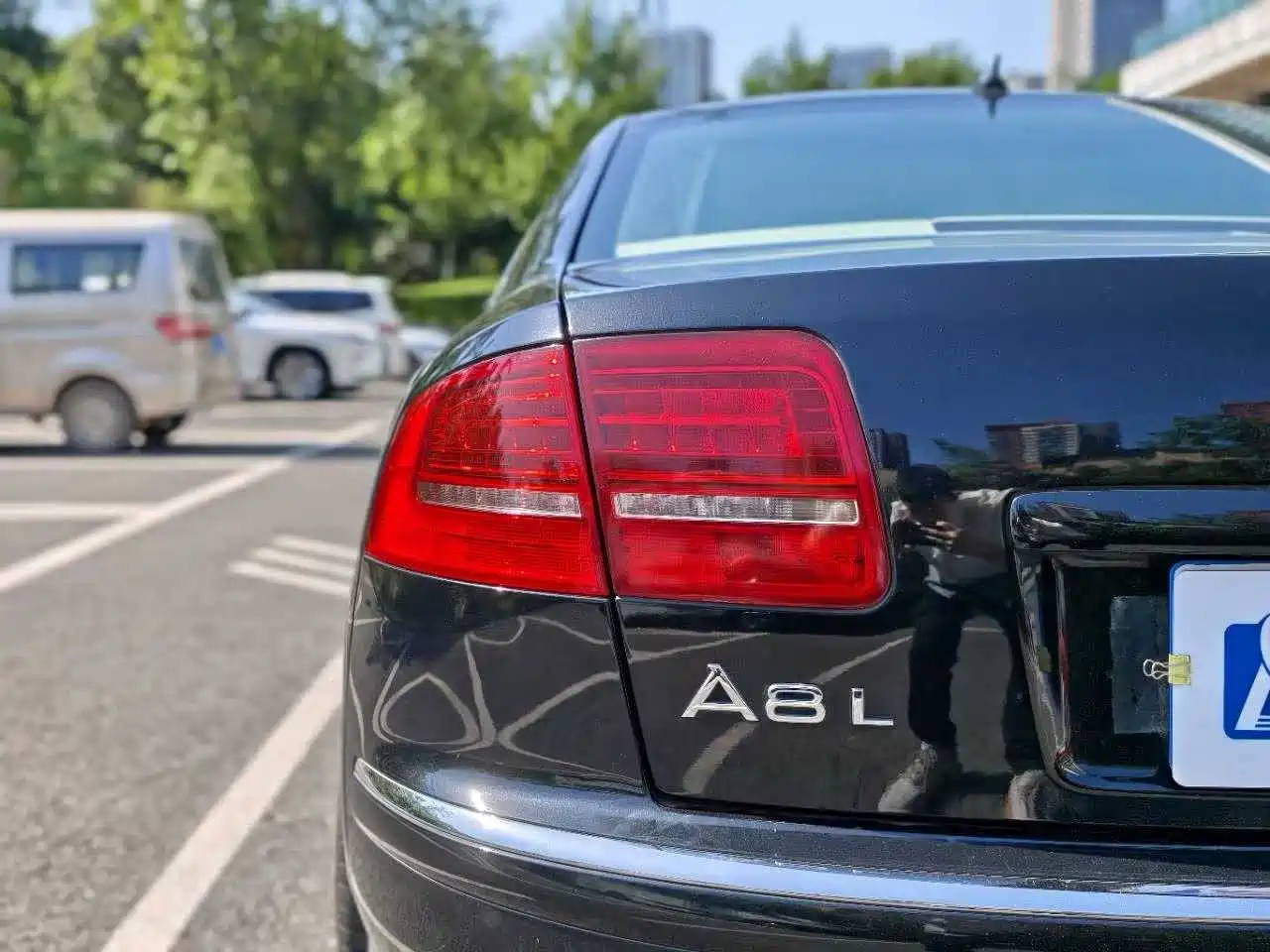 Audi A8 2008 A8L 4.2 FSI Prestige фото 30