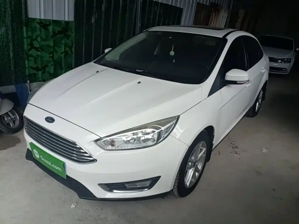 Ford Focus 2016 2017 Sedan 1.6L Automatic Fashion Smart Edition