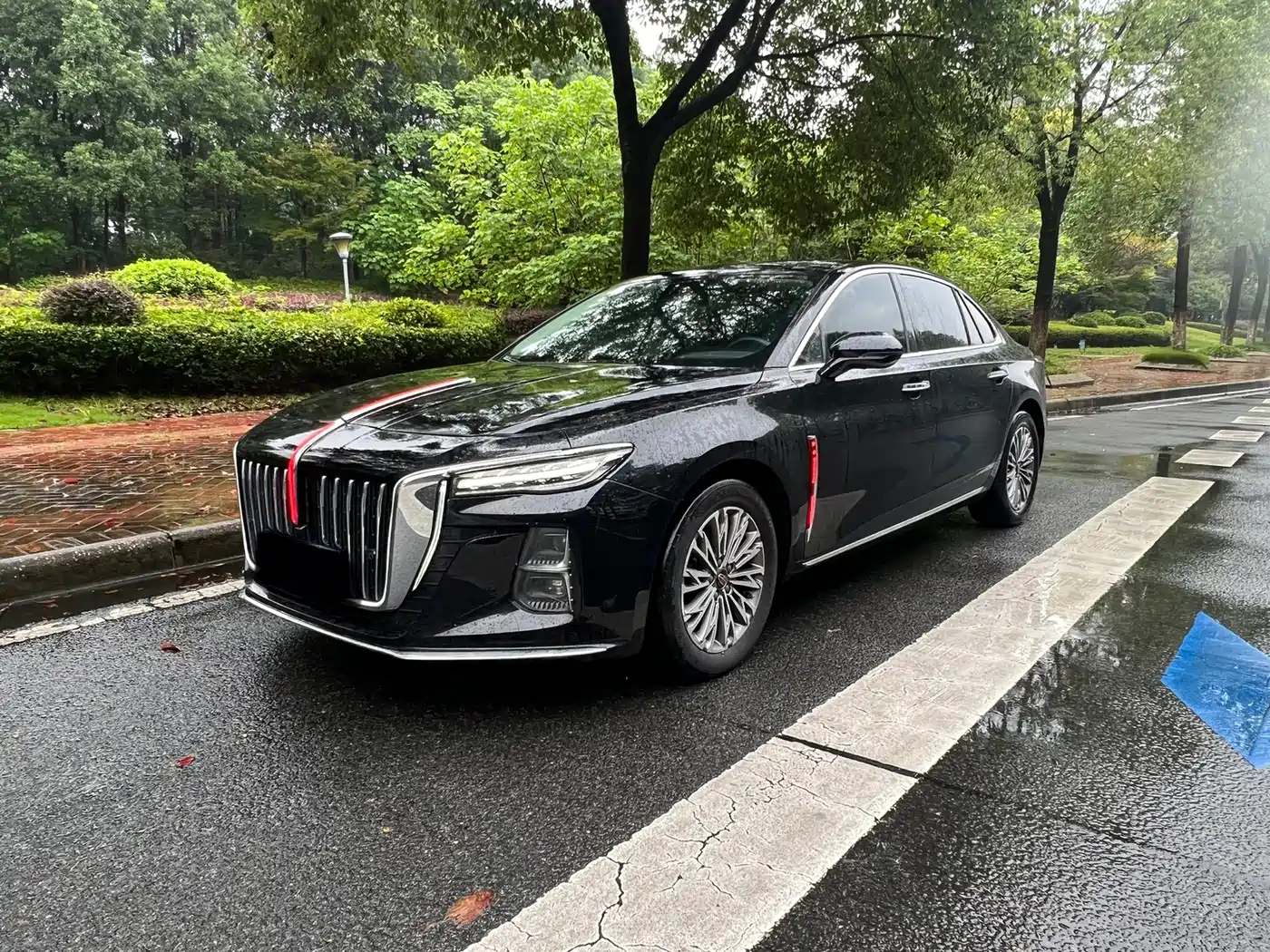 Hongqi Hongqi H5 2023 1.5T DCT Smart Connect Joy Edition
