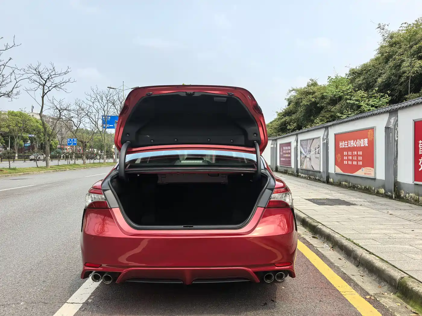 Toyota Camry 2018 2.0S Sport Edition фото 12