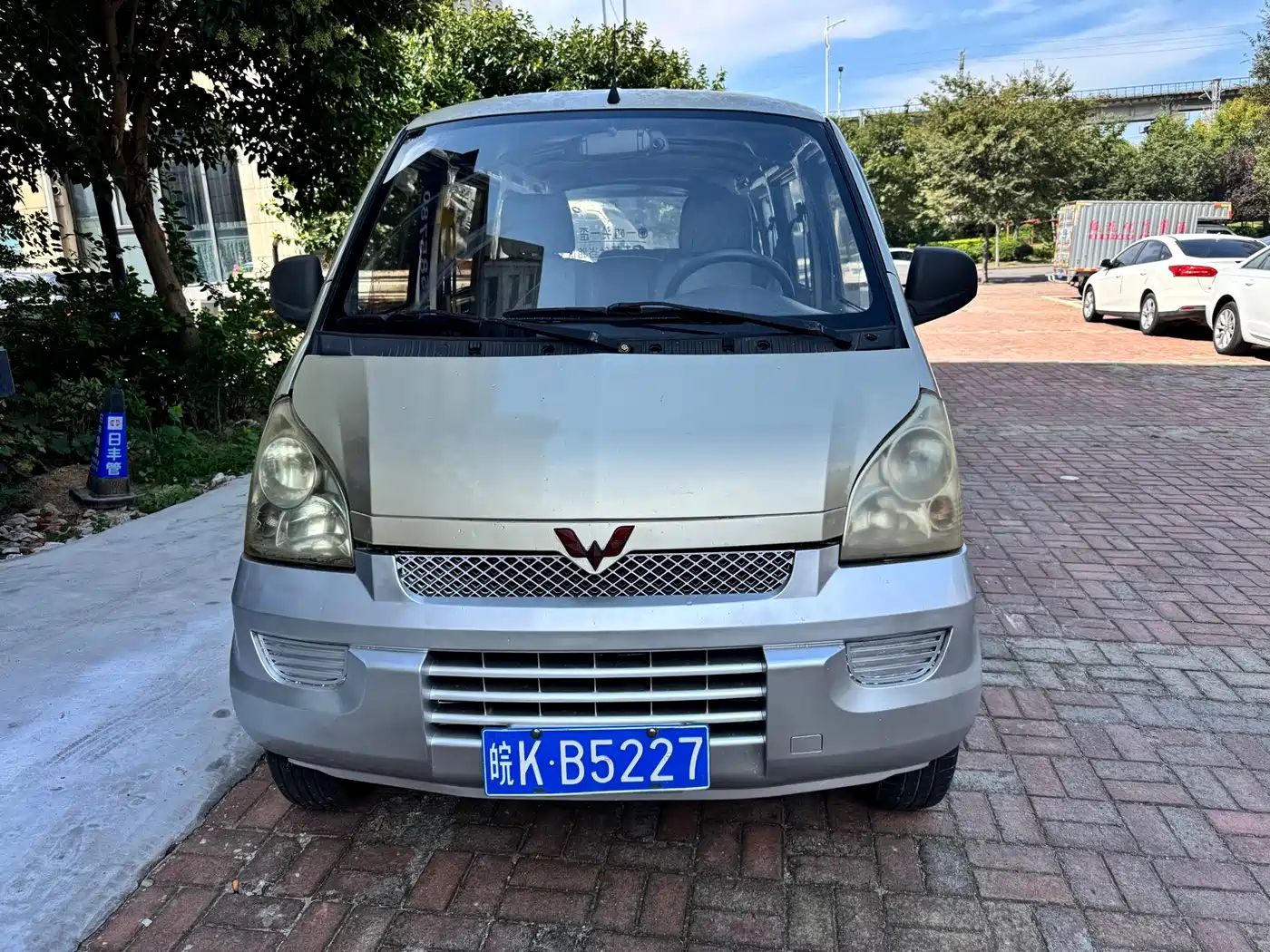 Wuling Motors Wuling Rongguang 2013 2012 1.5L Extended Standard Model