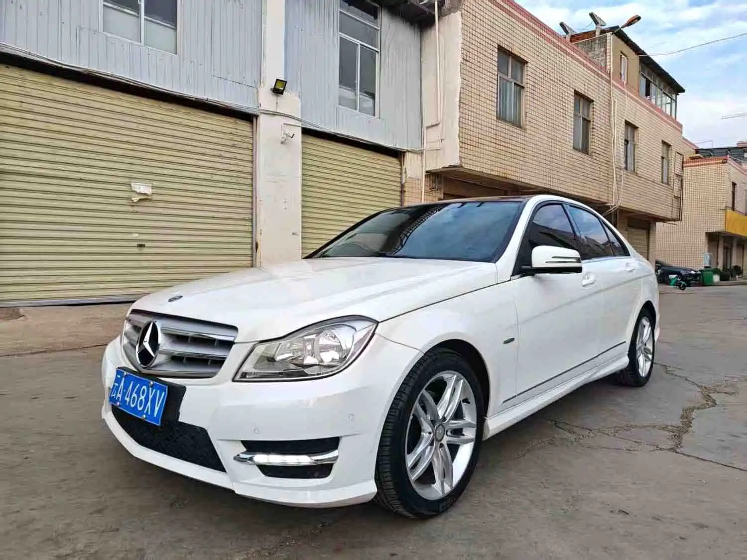 Фото 1 - Mercedes-Benz C-Class