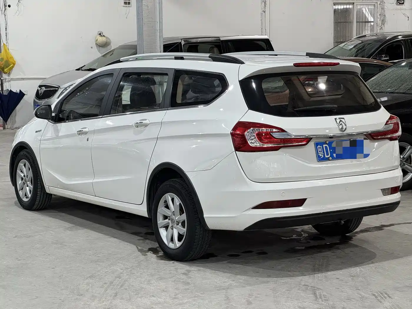 Baojun 310W 2017 2017 1.5L Manual Fashion Edition (China V)