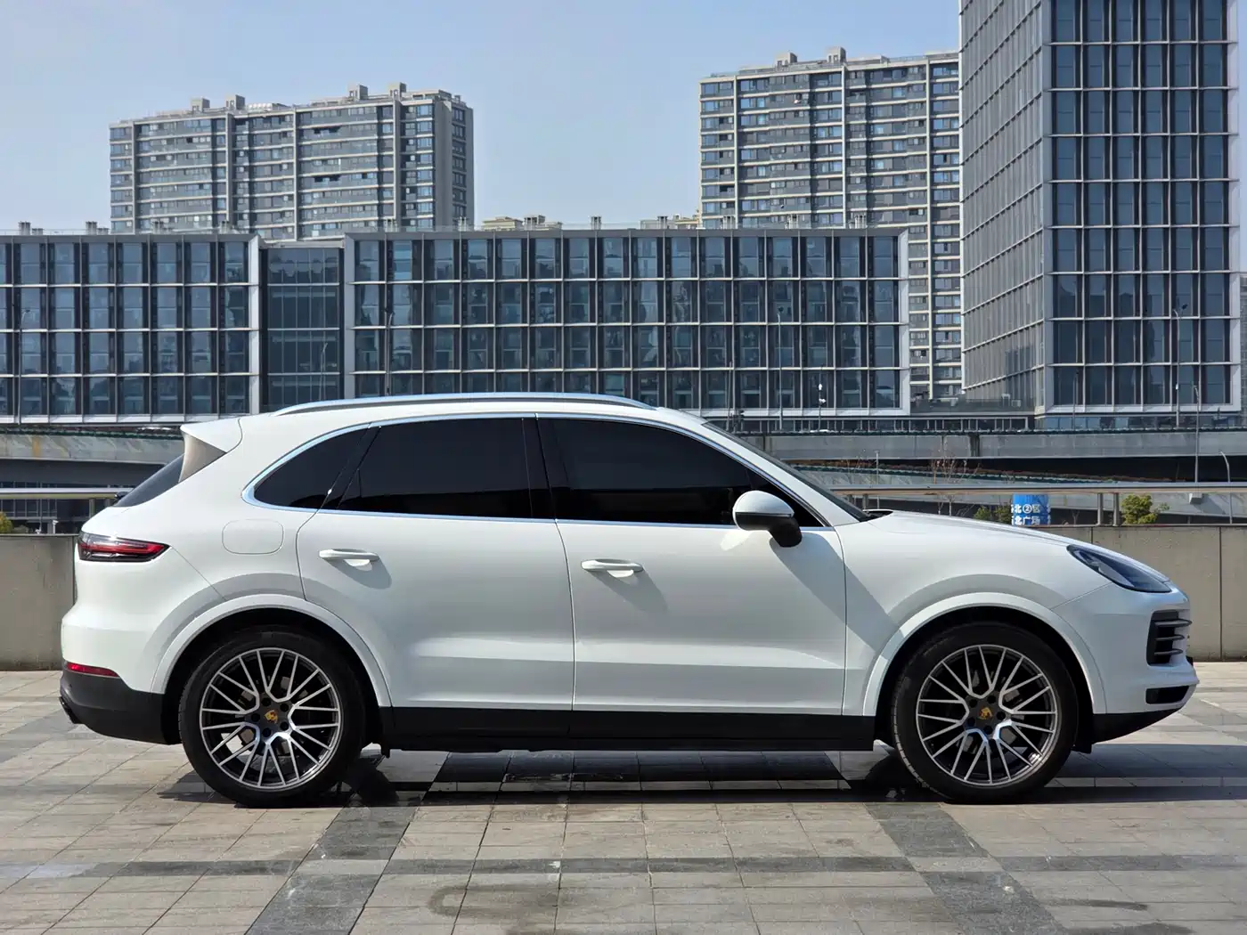 Porsche Cayenne 2019 Cayenne 3.0T фото 4