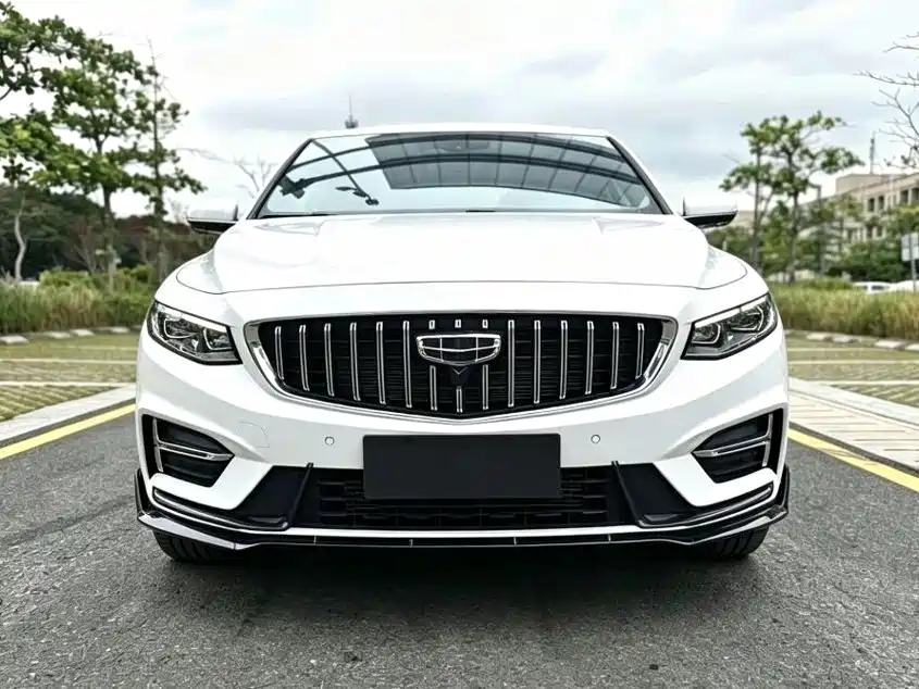 Фото 2 - Geely Preface