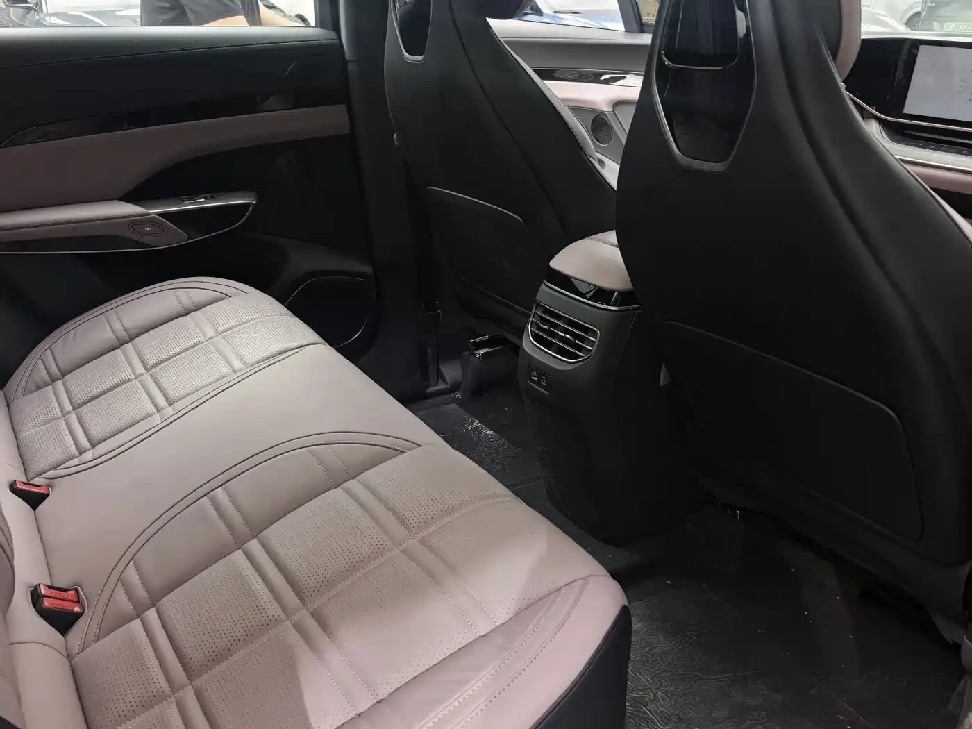 Hongqi Tian Gong 08 2025 2025 680 Ultra AWD