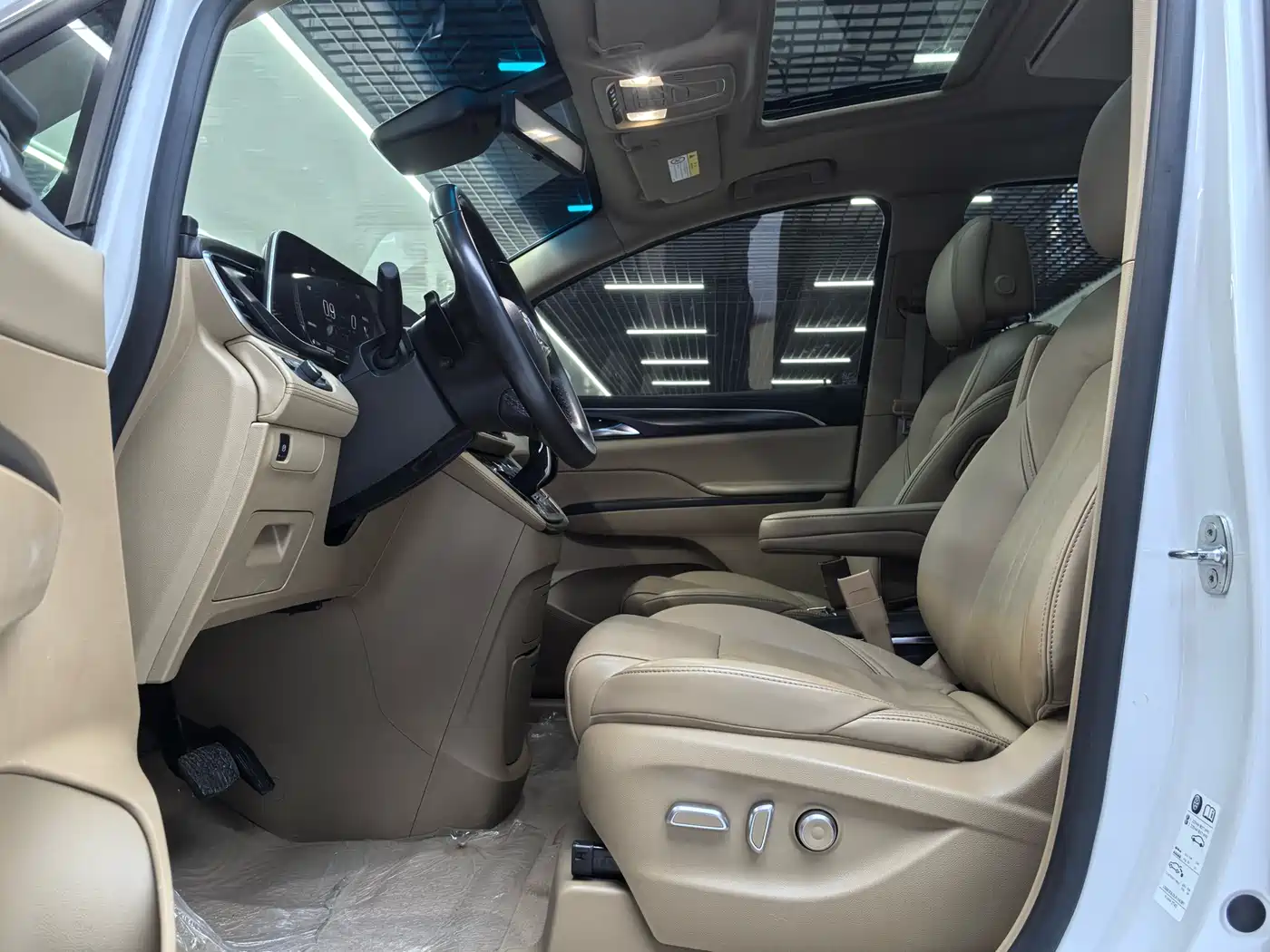 Buick GL8 2020 Model ES Landglory 653T Premium фото 5