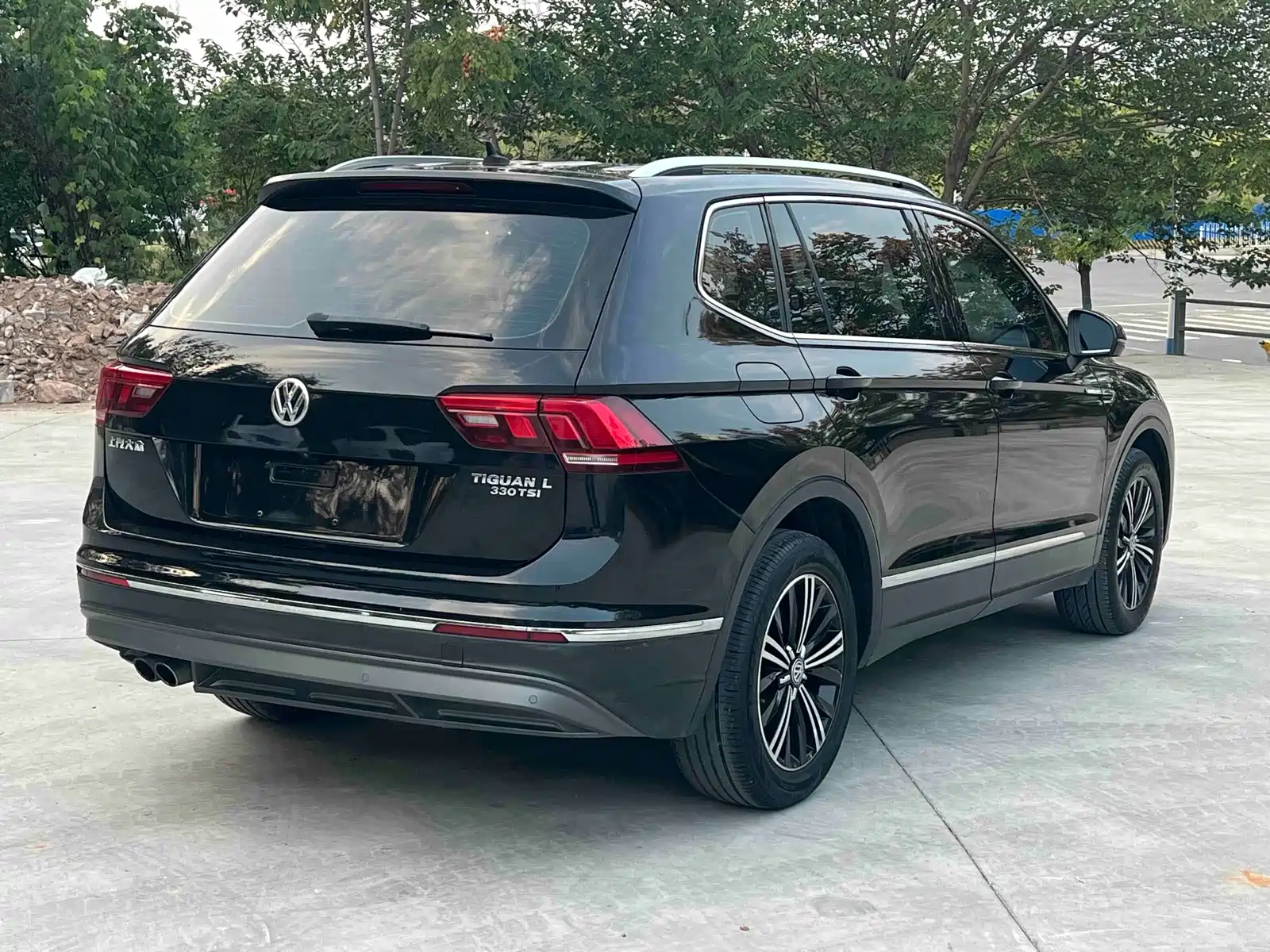 صورة 6 - Volkswagen Tiguan L