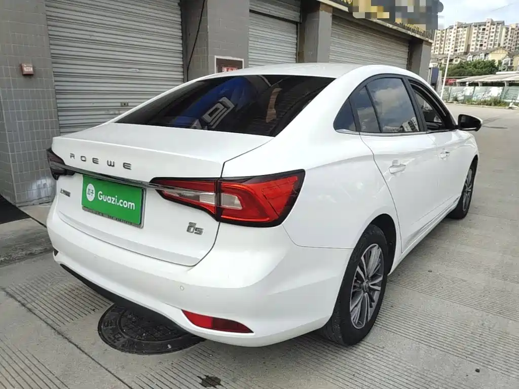 Roewe i5 2019 2019 1.5L Automatic 4G Connected LingHao Flagship Version