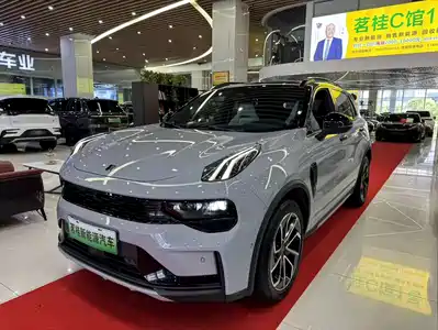 Lynk & Co 01