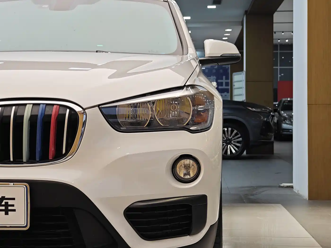 BMW X1 2019 sDrive18Li Fashion Model фото 2